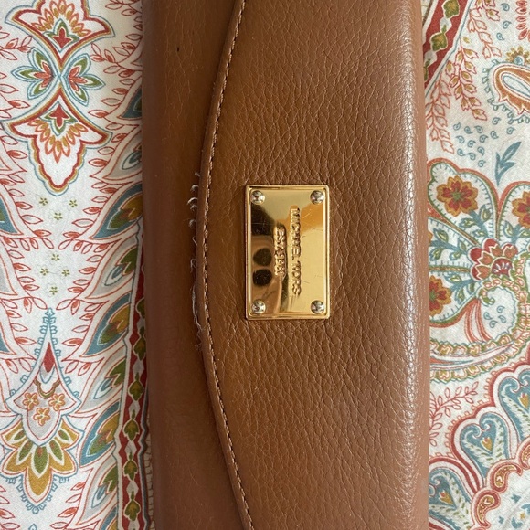 Michael Kors wallet - Picture 3 of 3